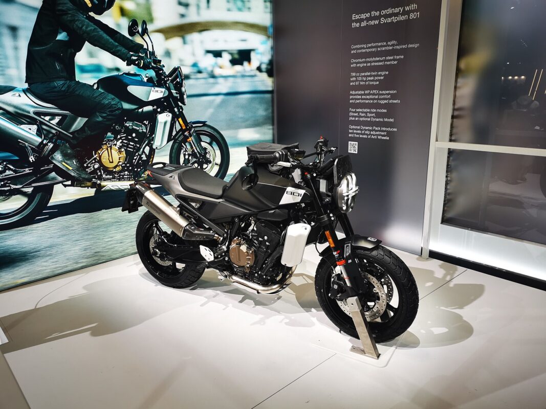 2026 Husqvarna Svartpilen 801